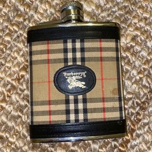 Burberry flask - traditional tartan